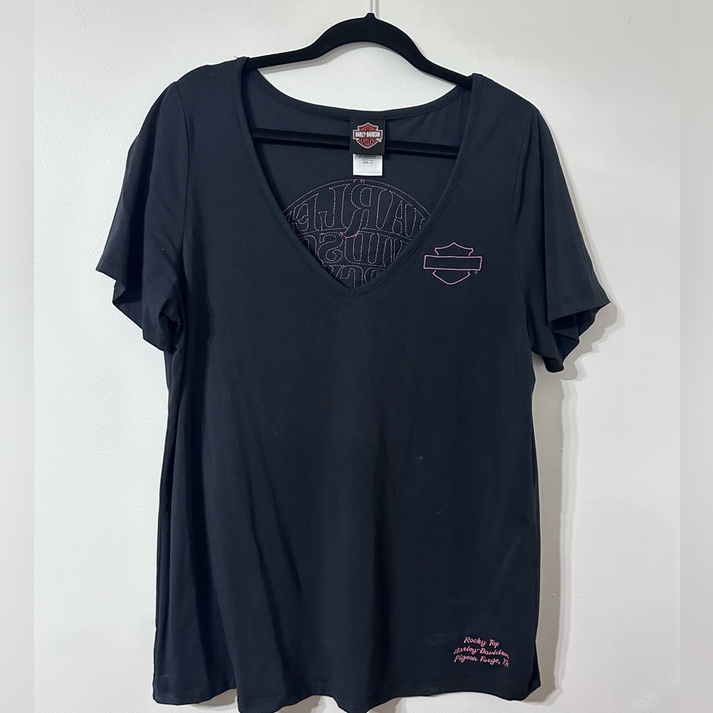 Harley-Davidson Women's Skull Cut Out V-neck Tshirt